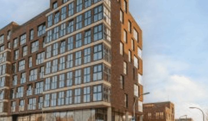 Bedrijfsruimte circa 231 m² met kantoorruimten en sanitaire voorzieningen