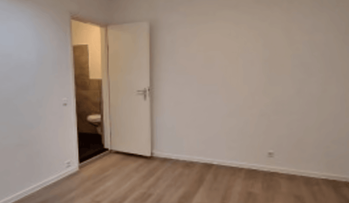 Studio met gedeelde keuken en eigen badkamer