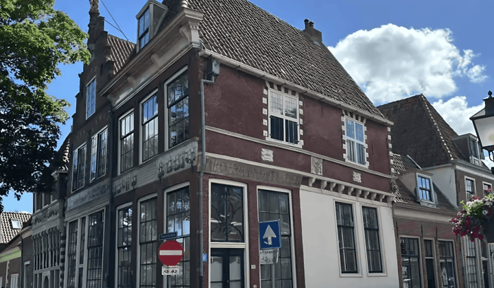 Huis · 160 m² · €2100,-