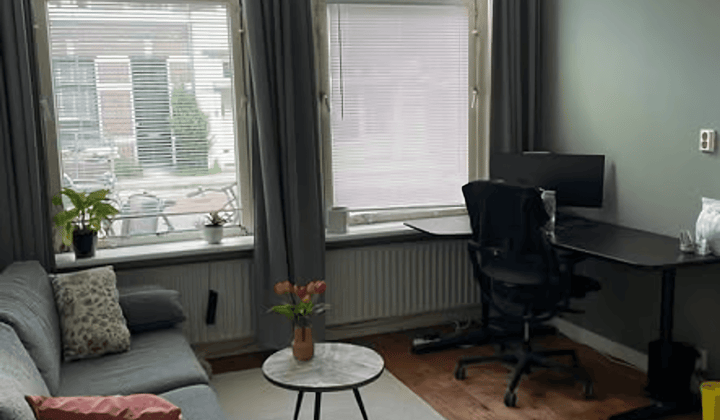 Studentenkamer 18m2 in studentenhuis