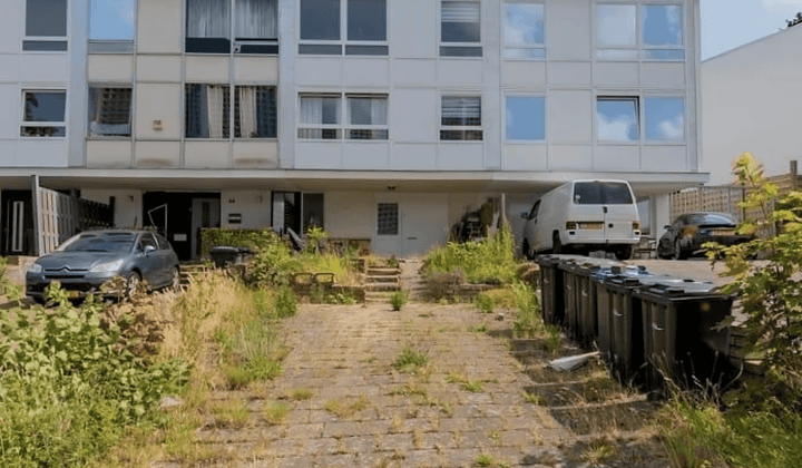 Huis · 123 m² · €950,-