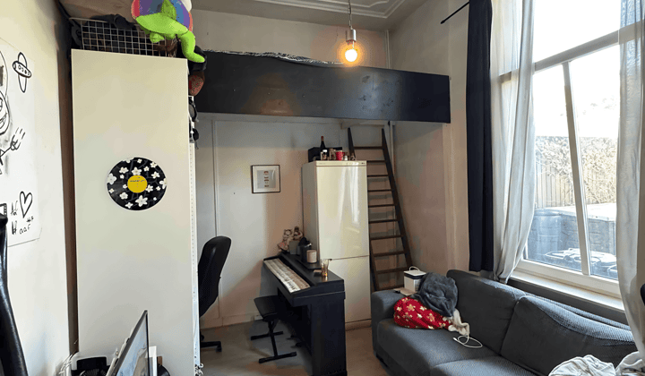 Kale kamer met tuin en wifi, geen huisdieren of studenten