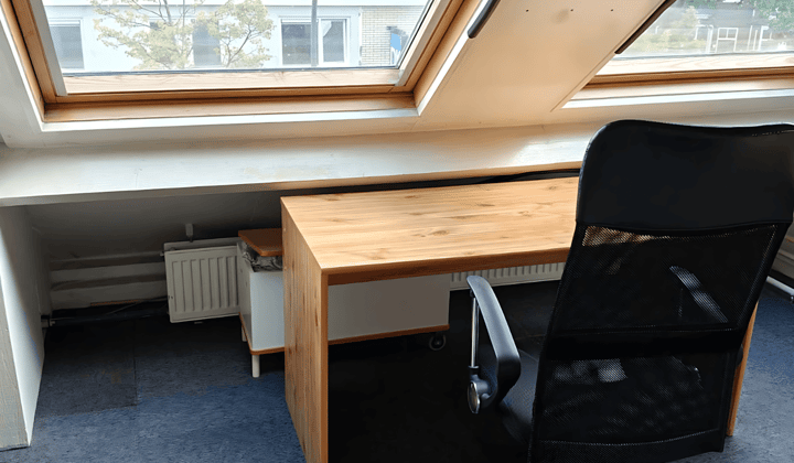 Gestoffeerde studentenkamer met wifi en inclusief prijs