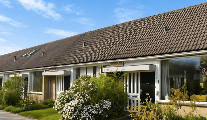 Eengezinswoning met tuin en inloopregendouche