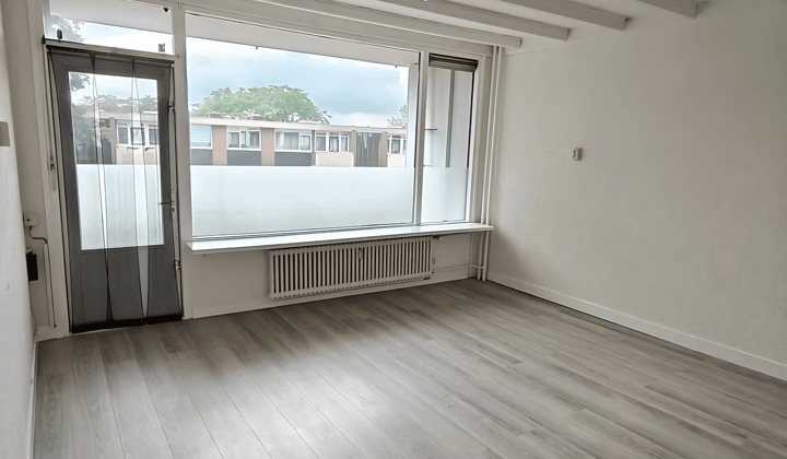 Appartement met balkon en tijdelijke verhuur zonder huisdieren