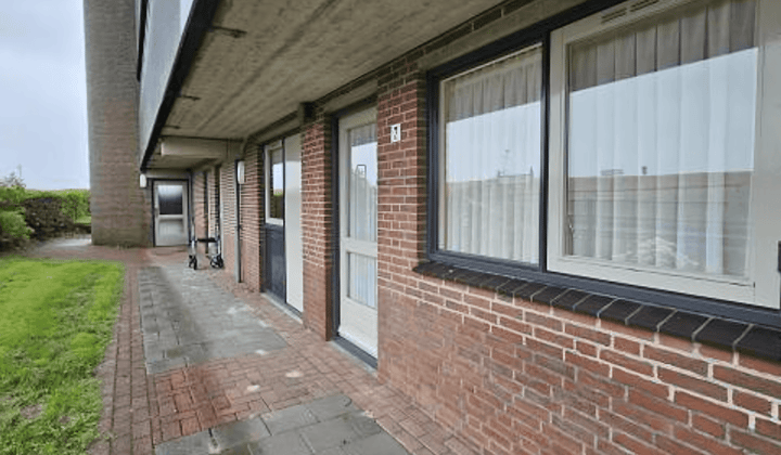Benedenappartement met Balkon en 1 Slaapkamer