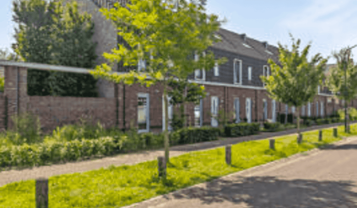 Eengezinswoning met tuin en zonnepanelen