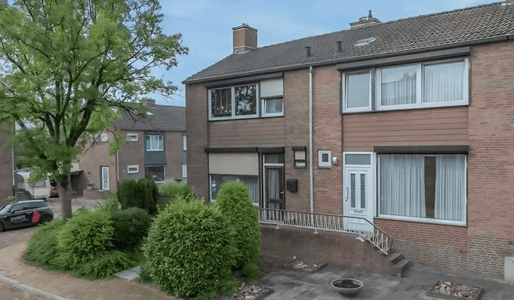 Huis · 124 m² · €1495,-