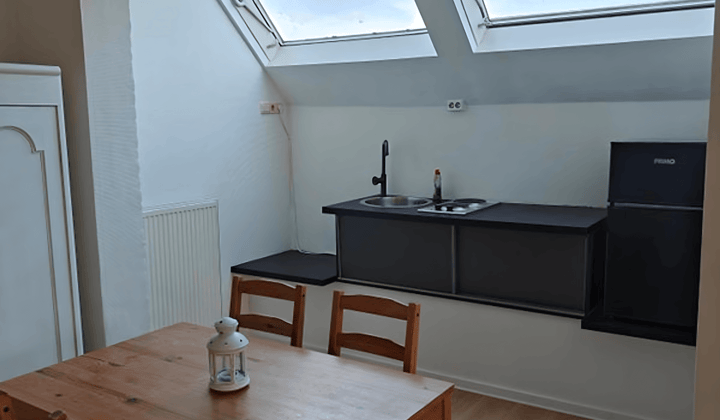 Studio · 27 m² · €637,-