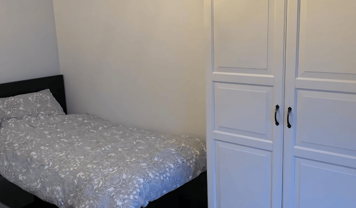 Kamer · 14 m² · €675,-