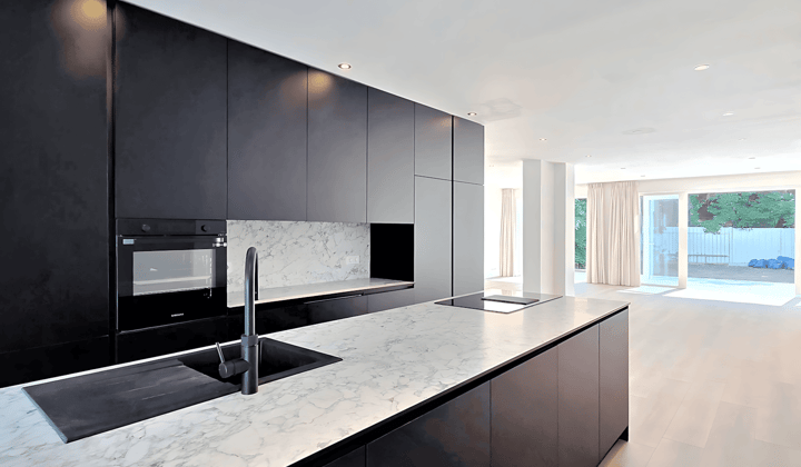 Huis | 200m² | €3950,-
