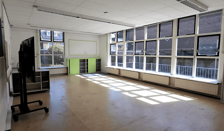 Bedrijfsruimte · 50 m² · €350,-