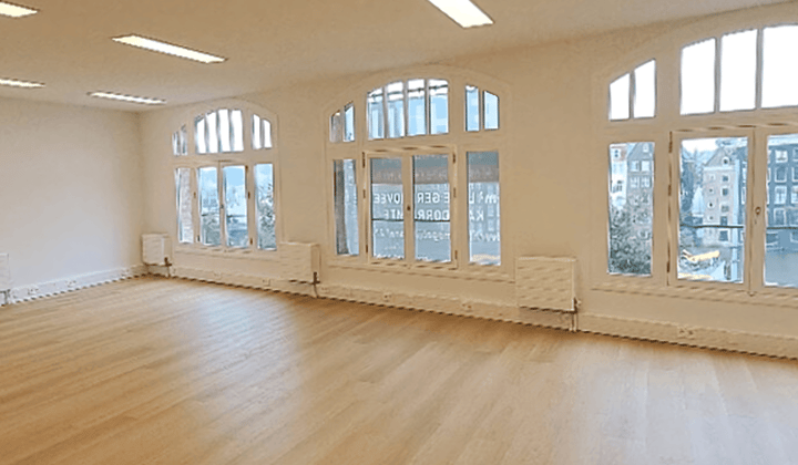 Kantoor · 100 m² · €450,-