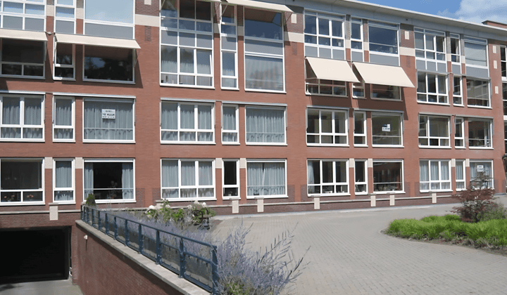 Appartement · 106 m² · €1375,-