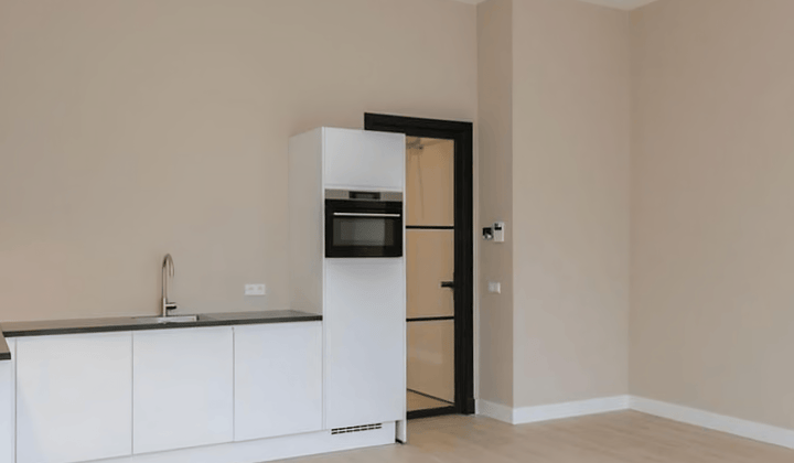 Appartement met tuin, balkon en gestoffeerd