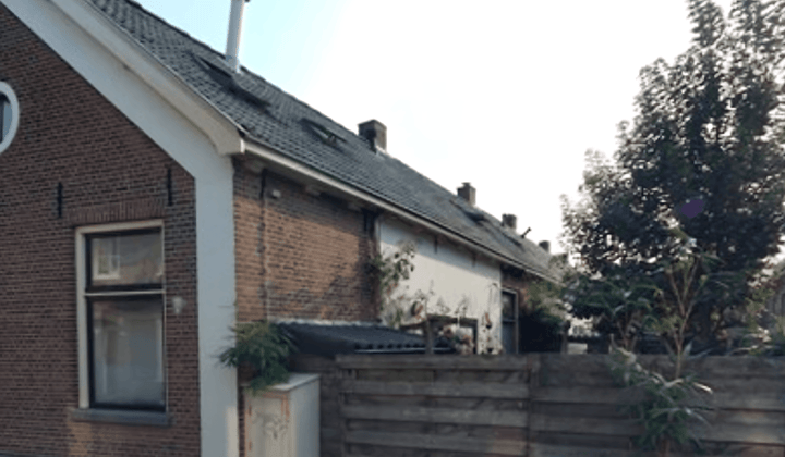 Eengezinswoning met tuin en parkeergelegenheid