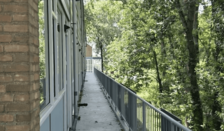 Maisonnette met tuin, balkon en parkeerplaats