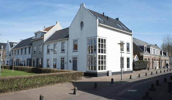 Huis · 123 m² · €2900,-