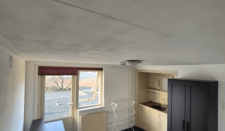 Kamer · €450,-