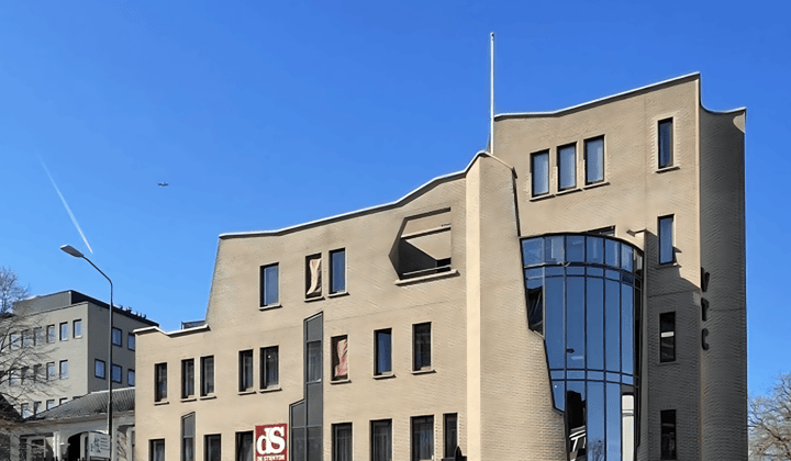 Studio · 30 m² · €830,-