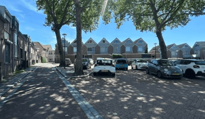 Huis · 109 m² · €2200,-