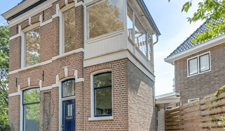 Huis · 60 m² · €2350,-