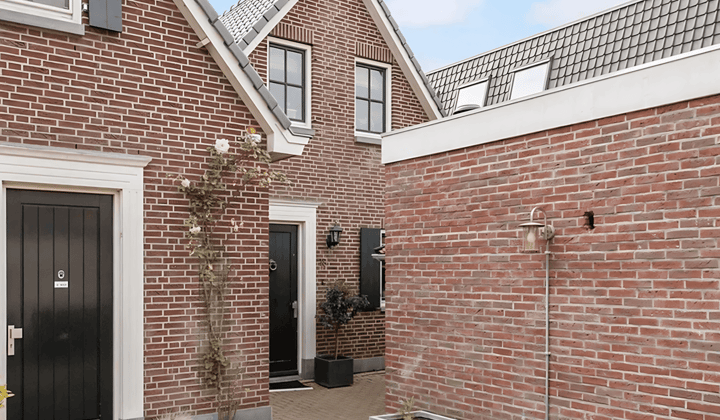 Huis · 110 m² · €2500,-