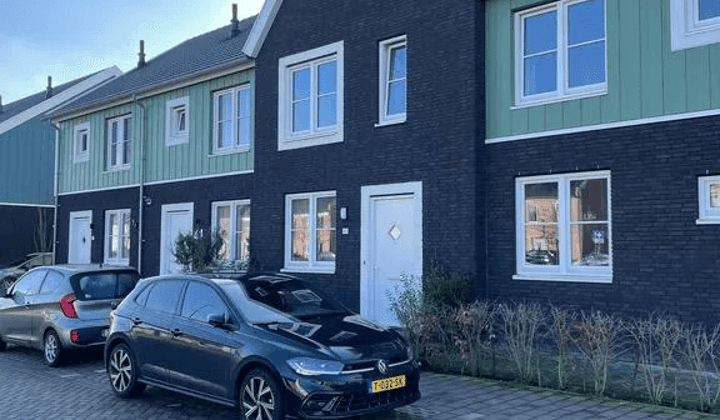 Huis · 128 m² · €2150,-