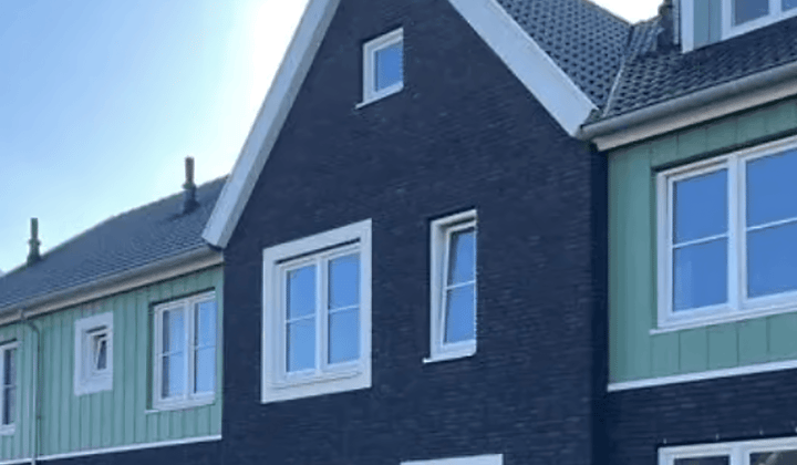 Huis · 128 m² · €2150,-