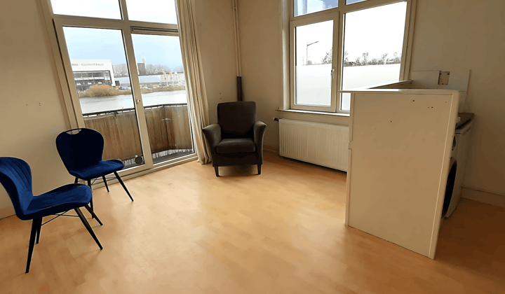 Studio · 26 m² · €1100,-