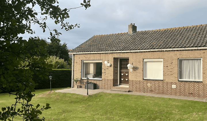 Appartement · 90 m² · €1229,-