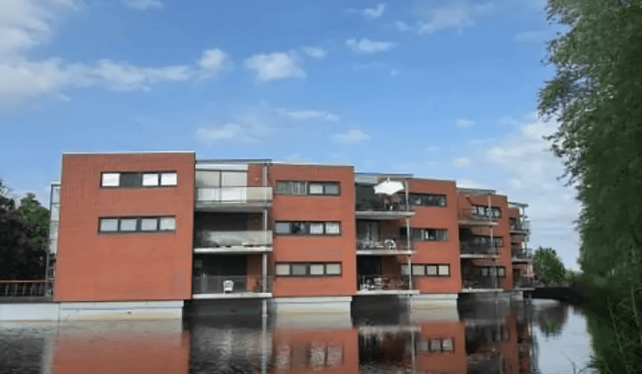 Appartement · 96 m² · €2500,-