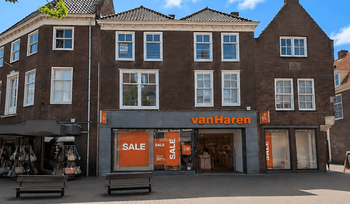 Appartement · 158 m² · €1275,-