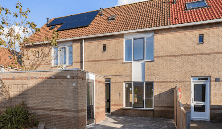Eengezinswoning met tuin en 4 slaapkamers