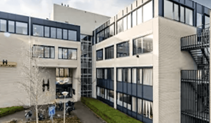 Kantoorruimte 408m² met parkeergelegenheid
