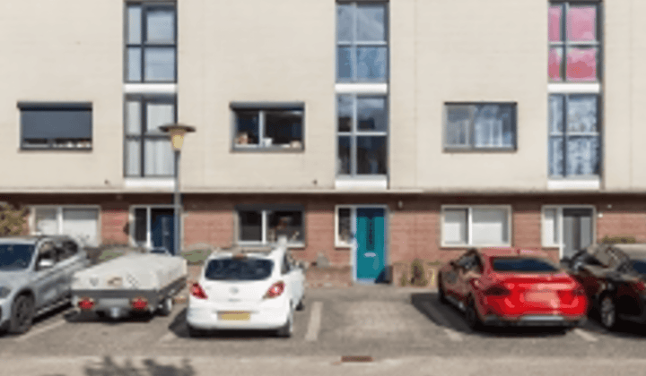 Huis · 141 m² · €2800,-
