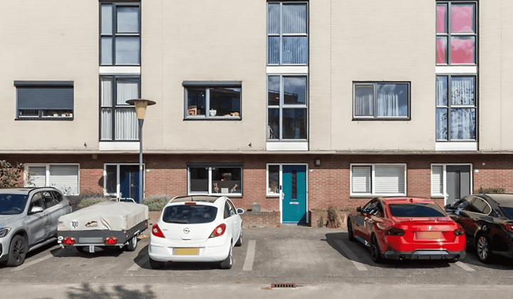 Huis · 141 m² · €2800,-