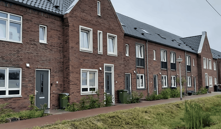 Huis · 120 m² · €1375,-