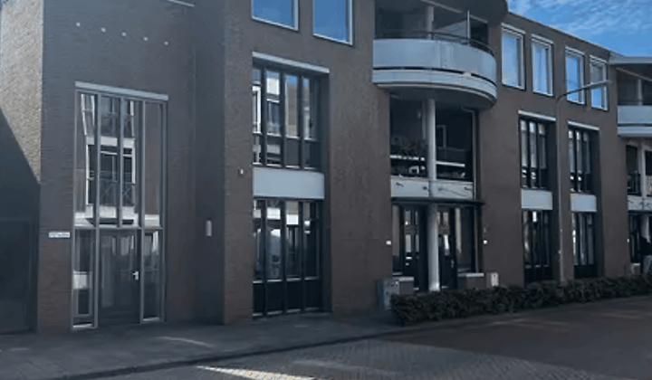 Appartement · 88 m² · €1375,-