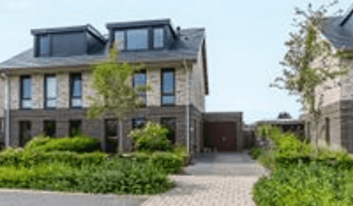 Huis · 190 m² · €4000,-