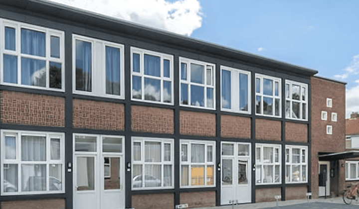 Studio · 31 m² · €1299,-