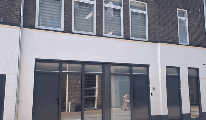 Gestoffeerd appartement met 1 slaapkamer en moderne badkamer