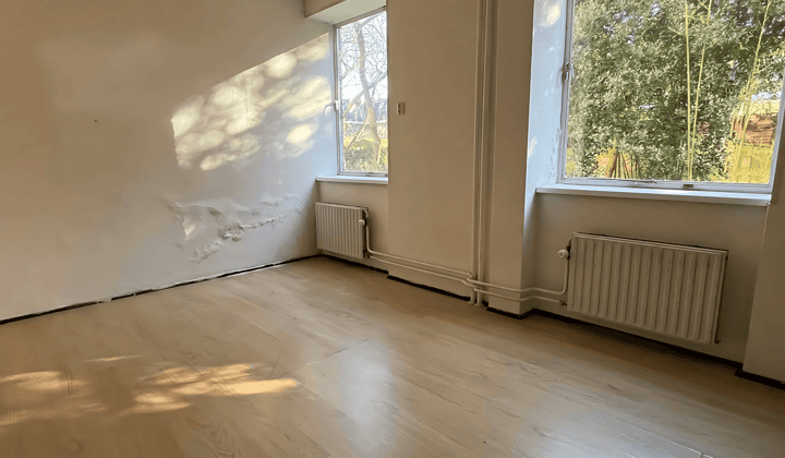 Studentenkamer exclusief gas/water/licht, tijdelijk wonen