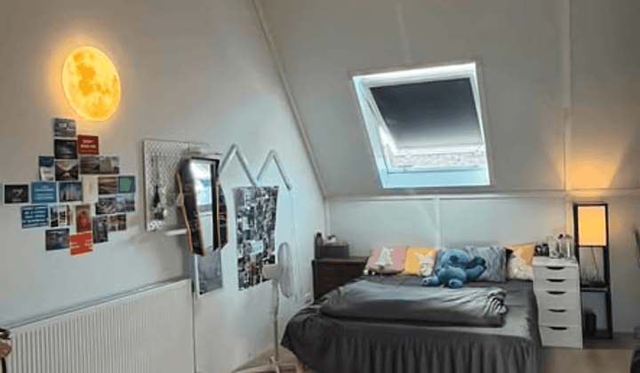 Kamer · 20 m² · €1100,-