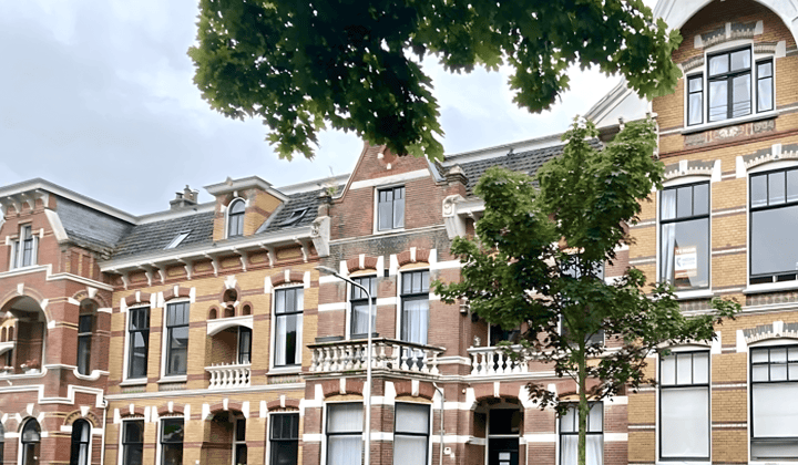 Semi-zelfstandige studentenkamer met wasmachine inbegrepen