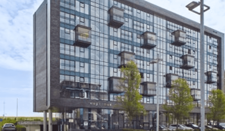 Kamer | 120m² | €1500,-