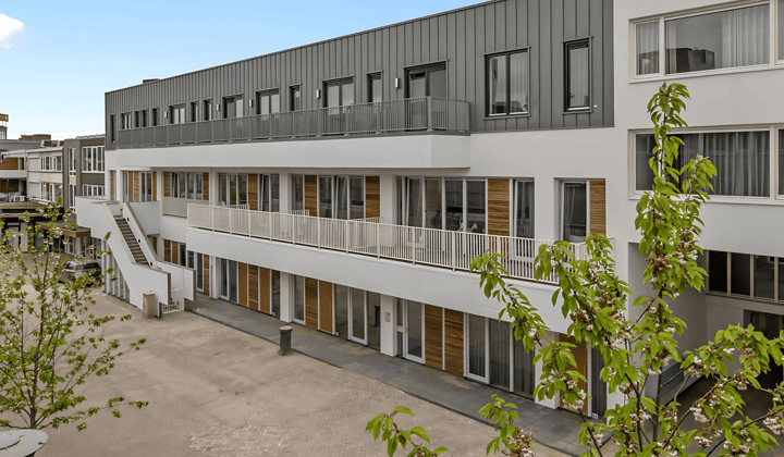 Appartement · 61 m² · €1335,-