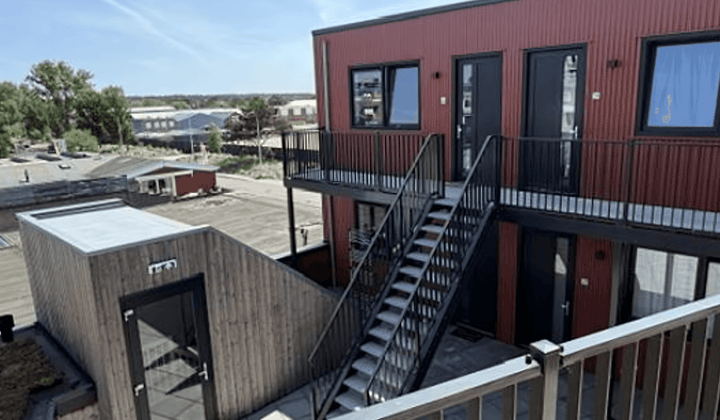 Nieuwbouwappartement met Balkon en Parkeerplaats