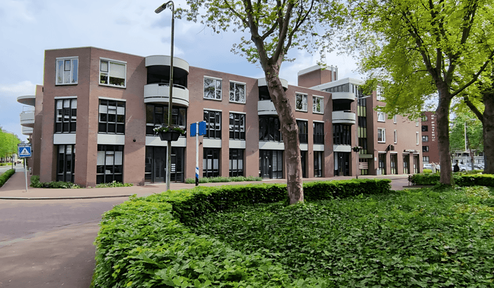 Gemeubileerd Appartement met Tijdelijke Verhuur en Parkeergelegenheid