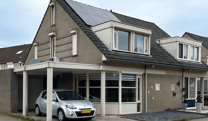 Gemeubileerde eengezinswoning met tuin en garage